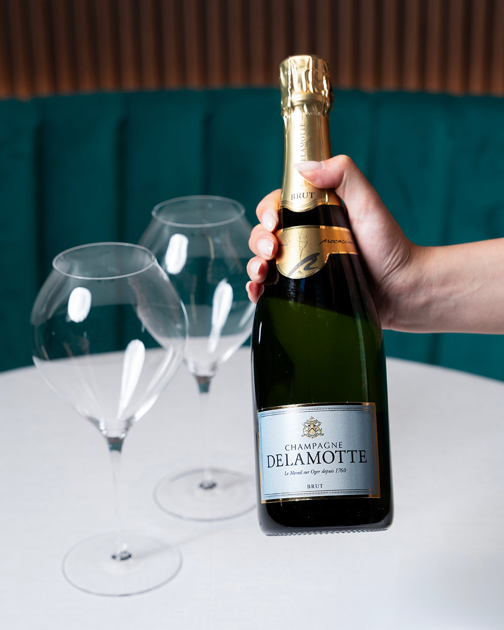 Champagne Delamotte Brut per Procaccini Milano